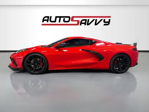 Used 2021 Chevrolet Corvette Stingray Premium Cpe w/ Z51 Performance Package RWD image 4