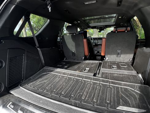 Used 2023 GMC Yukon Denali Ultimate AWD/4WD image 57