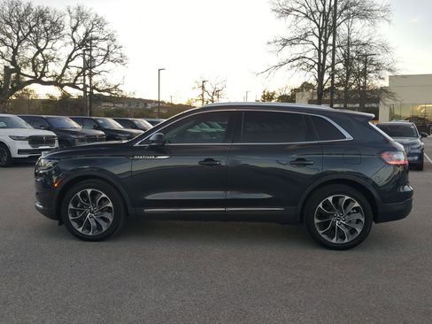 Used 2023 Lincoln Nautilus Reserve w/ Luxury Package image 6