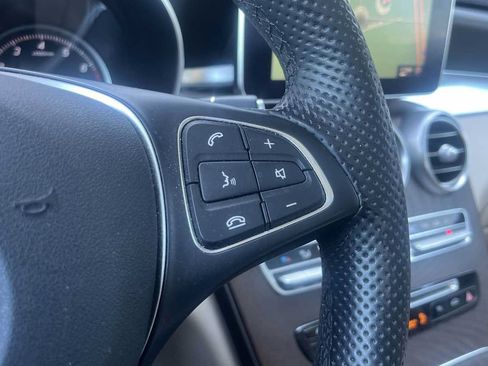 Used 2019 Mercedes-Benz GLC 300 4MATIC image 38