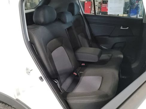 Used 2016 Kia Sportage LX FWD image 19