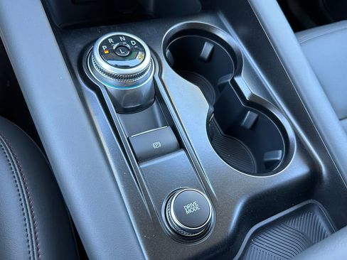 New 2026 Ford Explorer Active RWD image 32