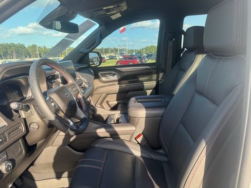Used 2024 Chevrolet Tahoe RST w/ Luxury Package RWD image 10