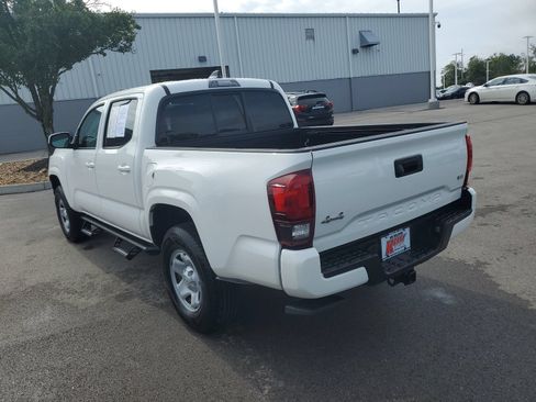 Certified 2023 Toyota Tacoma SR AWD/4WD image 3