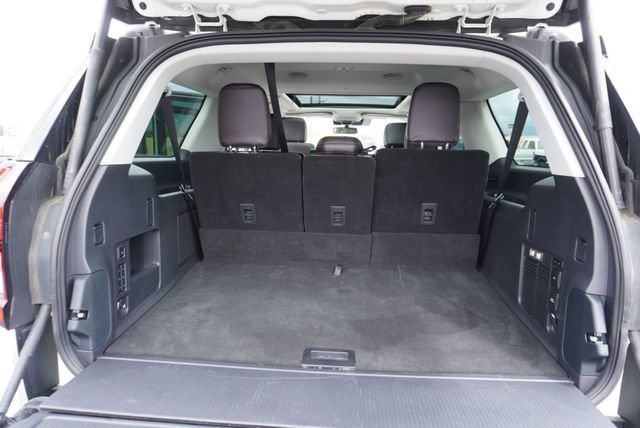 Used 2025 Ford Expedition Max Platinum w/ Platinum Ultimate Package AWD/4WD image 23