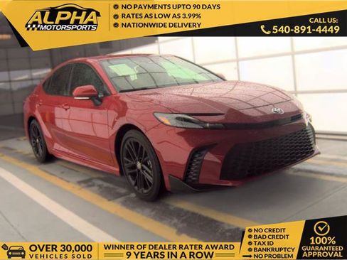 Used 2026 Toyota Camry SE FWD image 1