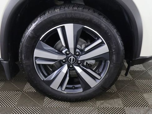 Used 2023 Nissan Rogue SL AWD/4WD image 23