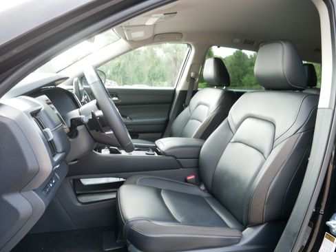 Certified 2025 Nissan Pathfinder SL AWD/4WD image 35