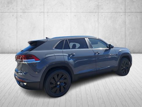 New 2026 Volkswagen Atlas Cross Sport SE image 5