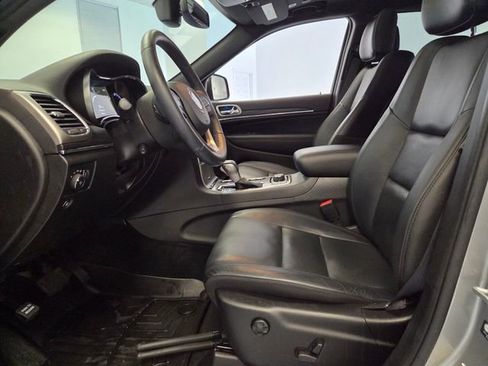 Used 2021 Jeep Grand Cherokee Limited w/ Luxury Group II image 11