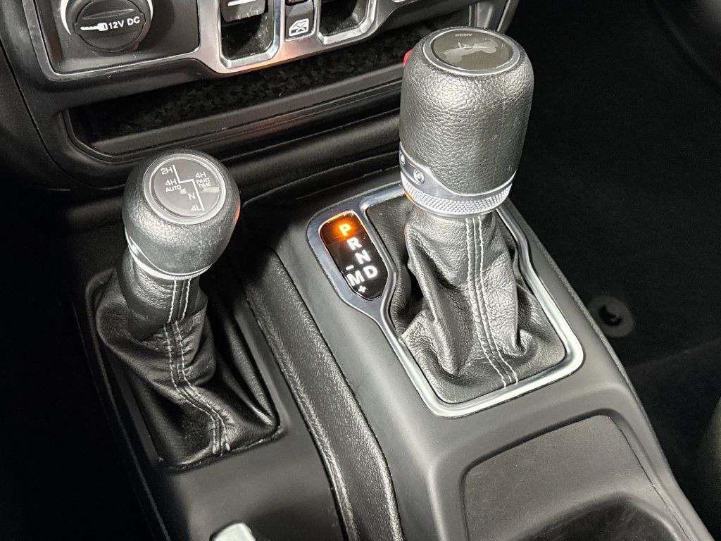 Used 2024 Jeep Wrangler Unlimited AWD/4WD image 25
