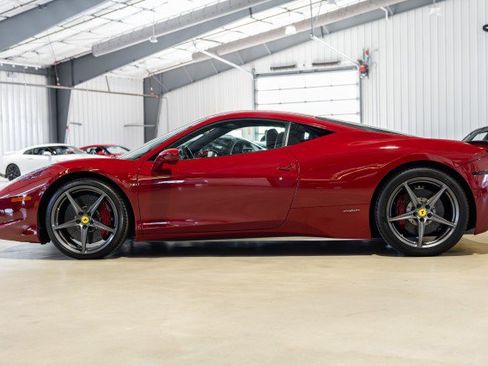 Used 2012 Ferrari 458 Italia Coupe RWD image 3