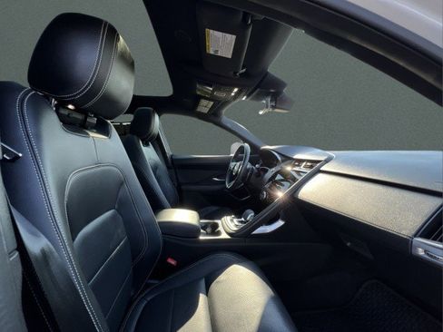 Used 2024 Jaguar E-PACE R-Dynamic SE image 23