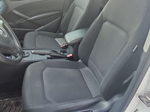 Used 2013 Volkswagen Passat 2.5 S FWD image 7