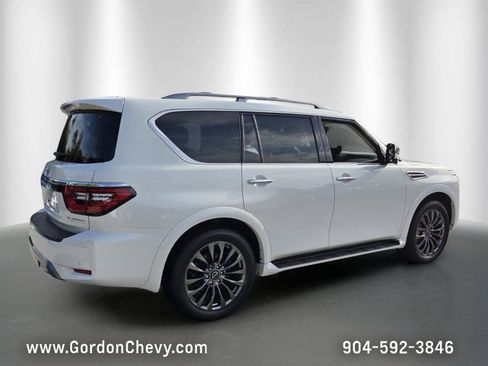 Used 2024 Nissan Armada Platinum w/ Captain's Chairs Package RWD image 6