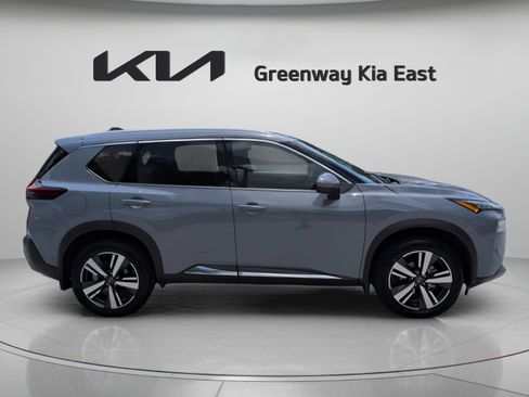 Used 2023 Nissan Rogue SL w/ SL Premium Package FWD image 5