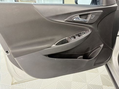 Used 2022 Chevrolet Malibu LT image 13