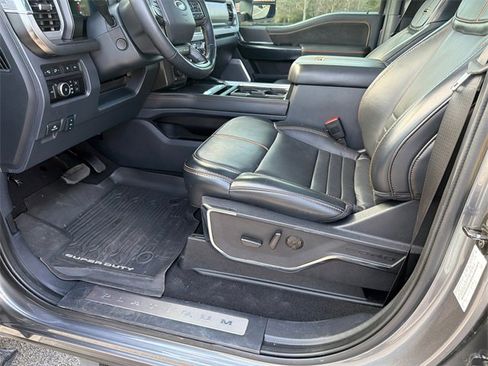 Used 2024 Ford F250 Platinum w/ FX4 Off-Road Package image 9