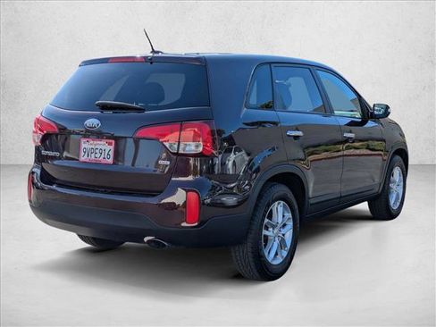 Used 2014 Kia Sorento LX FWD image 5