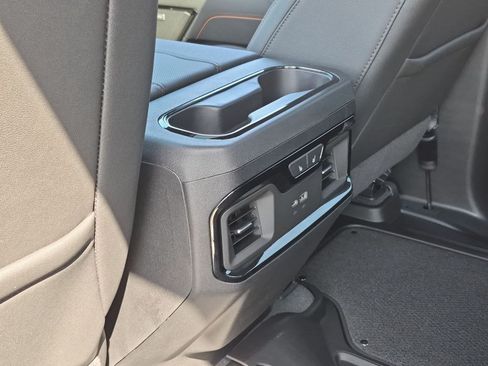 New 2026 GMC Sierra 1500 AT4 w/ AT4 Premium Package AWD/4WD image 21