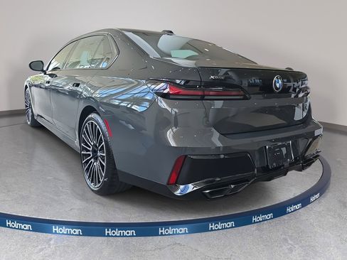 New 2026 BMW 760i xDrive image 7