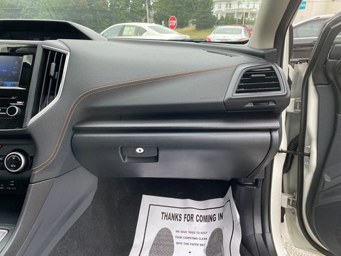 Used 2022 Subaru Crosstrek 2.0i Premium w/ Moonroof Package image 29