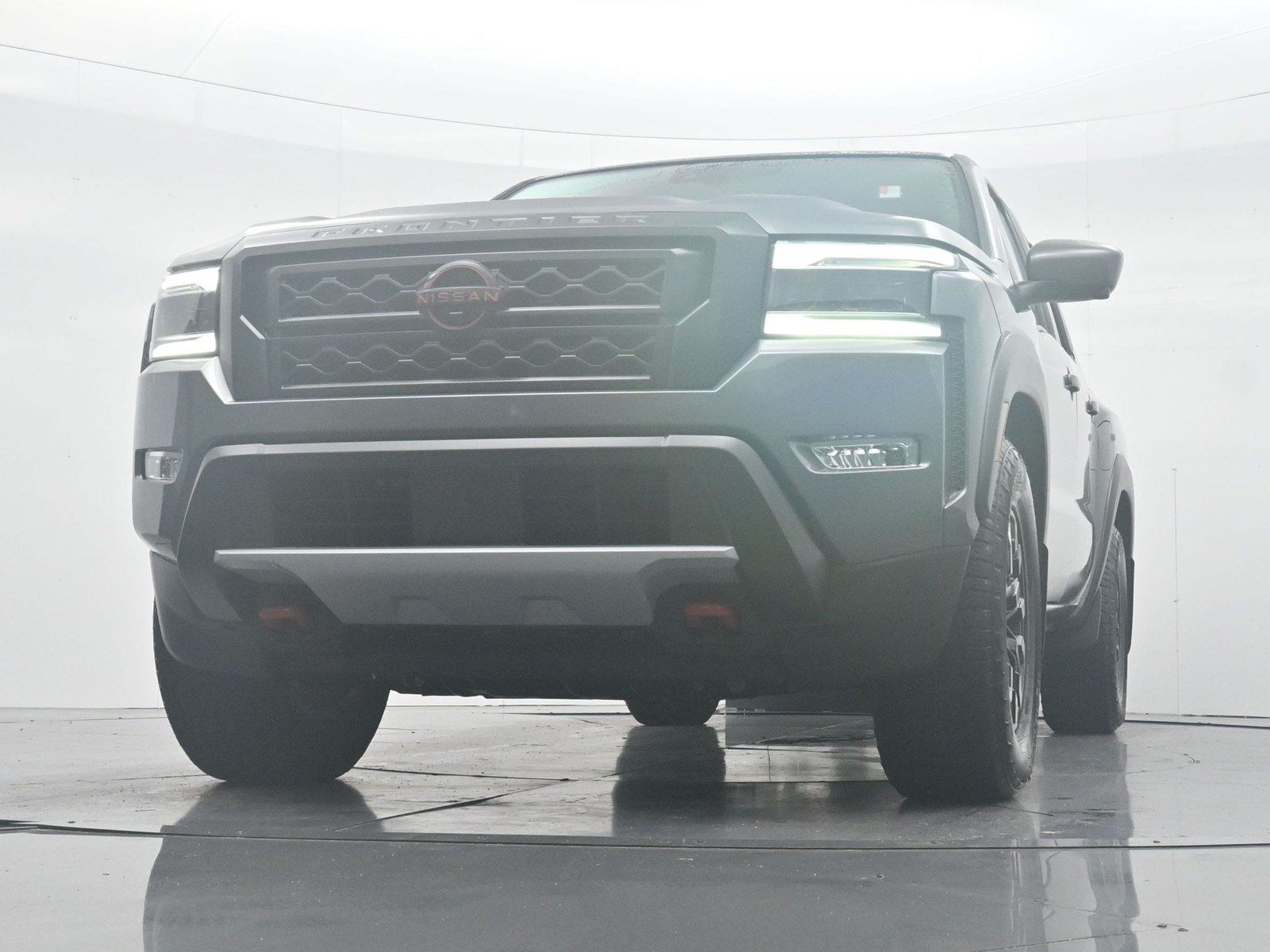 Used 2024 Nissan Frontier Pro-X w/ Pro Convenience Package RWD image 25