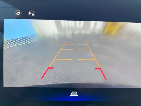 Used 2025 Chevrolet Equinox LT FWD image 27