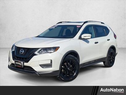 Used 2017 Nissan Rogue SV