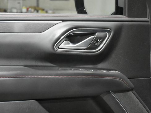 Used 2022 Chevrolet Tahoe RST w/ Luxury Package AWD/4WD image 29