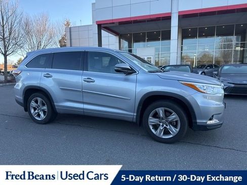 Used 2016 Toyota Highlander Limited w/ Protection Package #3 image 4