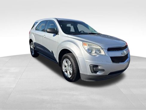 Used 2011 Chevrolet Equinox LS image 4