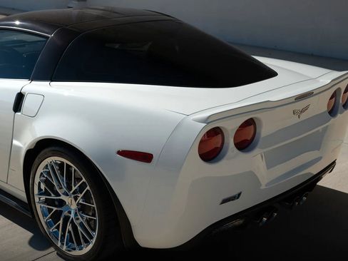 Used 2010 Chevrolet Corvette ZR1 w/ Preferred Equipment Group RWD image 79