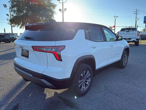 New 2026 Chevrolet Equinox LT w/ Safety and Technology Package image 7