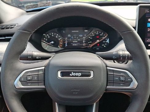 Certified 2023 Jeep Compass Latitude w/ Sun and Sound Group AWD/4WD image 24