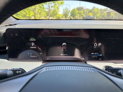 New 2026 Nissan Leaf FWD image 19