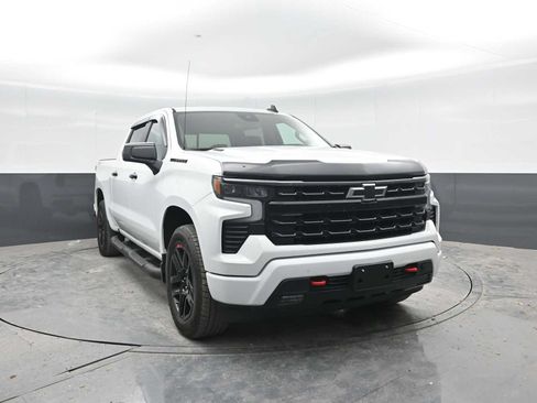 Used 2023 Chevrolet Silverado 1500 RST w/ Redline Edition AWD/4WD image 6