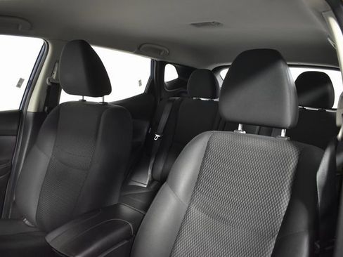 Certified 2022 Nissan Rogue Sport S image 9