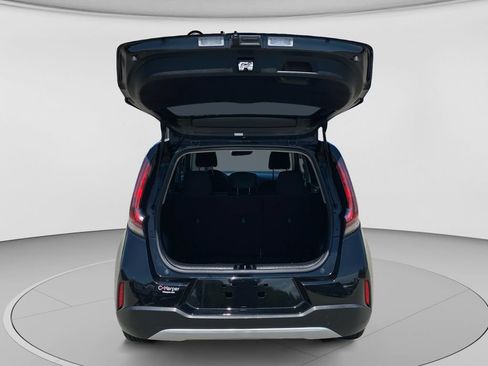 Certified 2023 Kia Soul LX FWD image 15