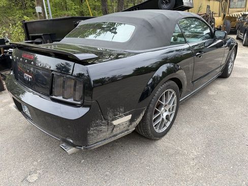 Used 2006 Ford Mustang GT RWD image 5