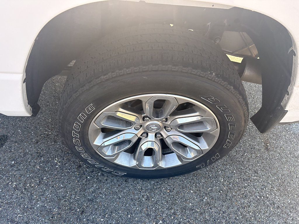 Used 2023 RAM 1500 Laramie AWD/4WD image 10