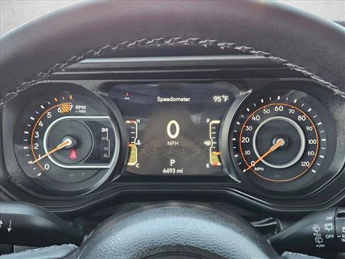 Used 2026 Jeep Wrangler Unlimited Rubicon AWD/4WD image 13