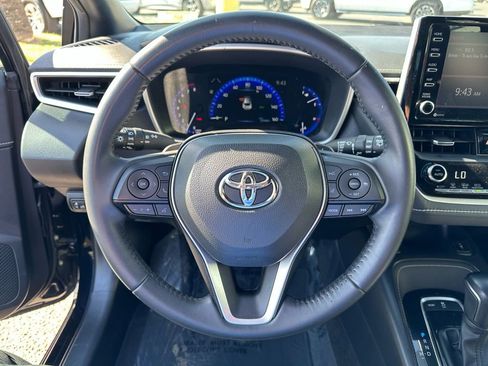 Used 2022 Toyota Corolla XSE FWD image 13
