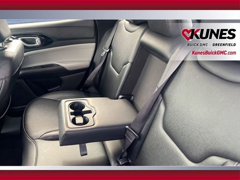 Used 2025 Jeep Compass Limited image 36