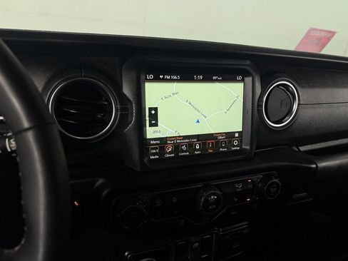 Used 2023 Jeep Wrangler Unlimited Sahara w/ Cold Weather Group AWD/4WD image 16