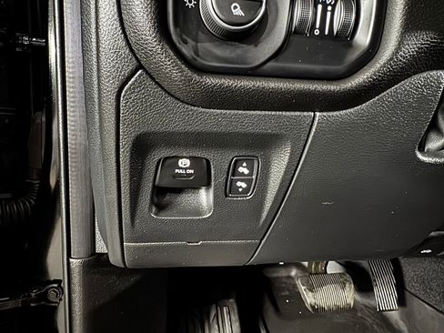 Used 2025 RAM 1500 Big Horn AWD/4WD image 26