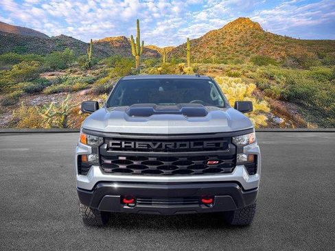 Used 2025 Chevrolet Silverado 1500 Custom Trail Boss AWD/4WD image 5