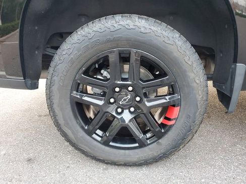 Used 2023 Chevrolet Silverado 1500 RST w/ Redline Edition image 5