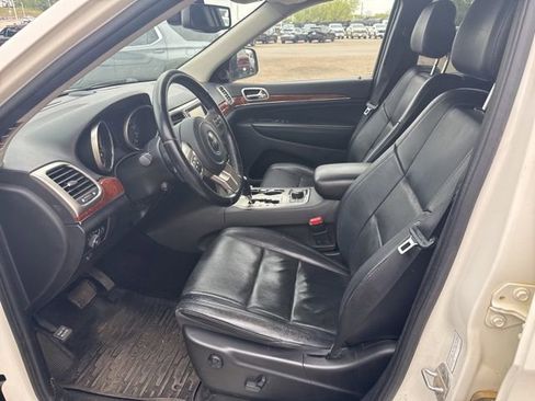 Used 2012 Jeep Grand Cherokee Limited w/ Luxury Group II AWD/4WD image 14