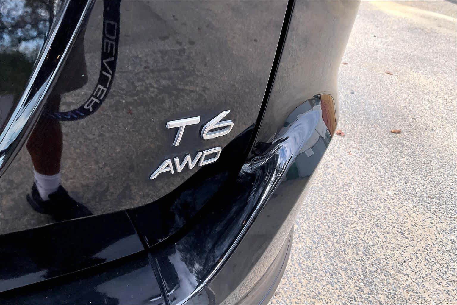 Used 2017 Volvo XC60 T6 Inscription w/ Preferred Option Package AWD/4WD image 9